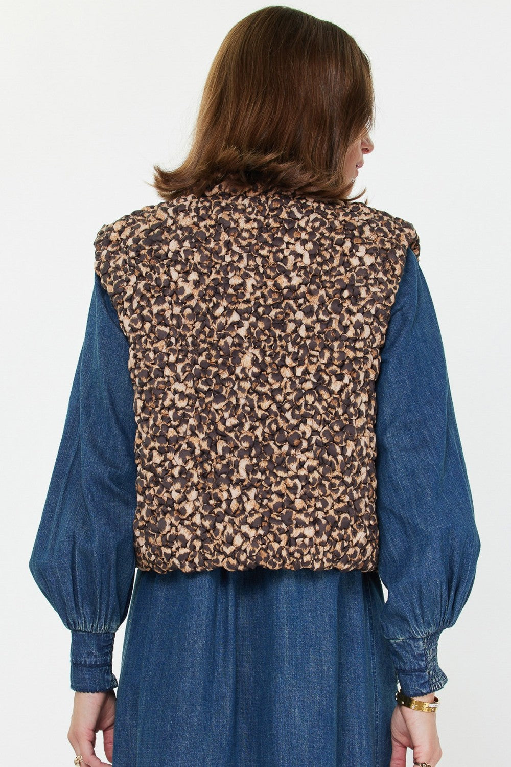 Cropped Quilted Zip Front Vest in Leopard