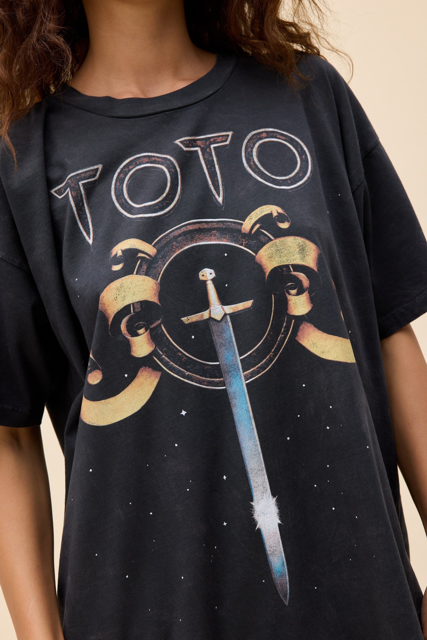 Daydreamer LA Merch Tee in Toto Year of the Child