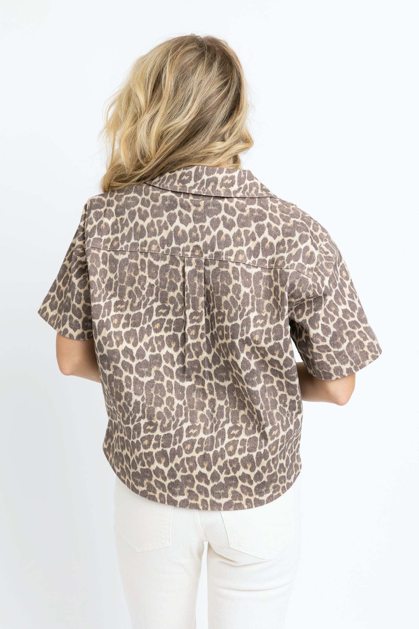 Karlie Denim V-Neck in Leopard