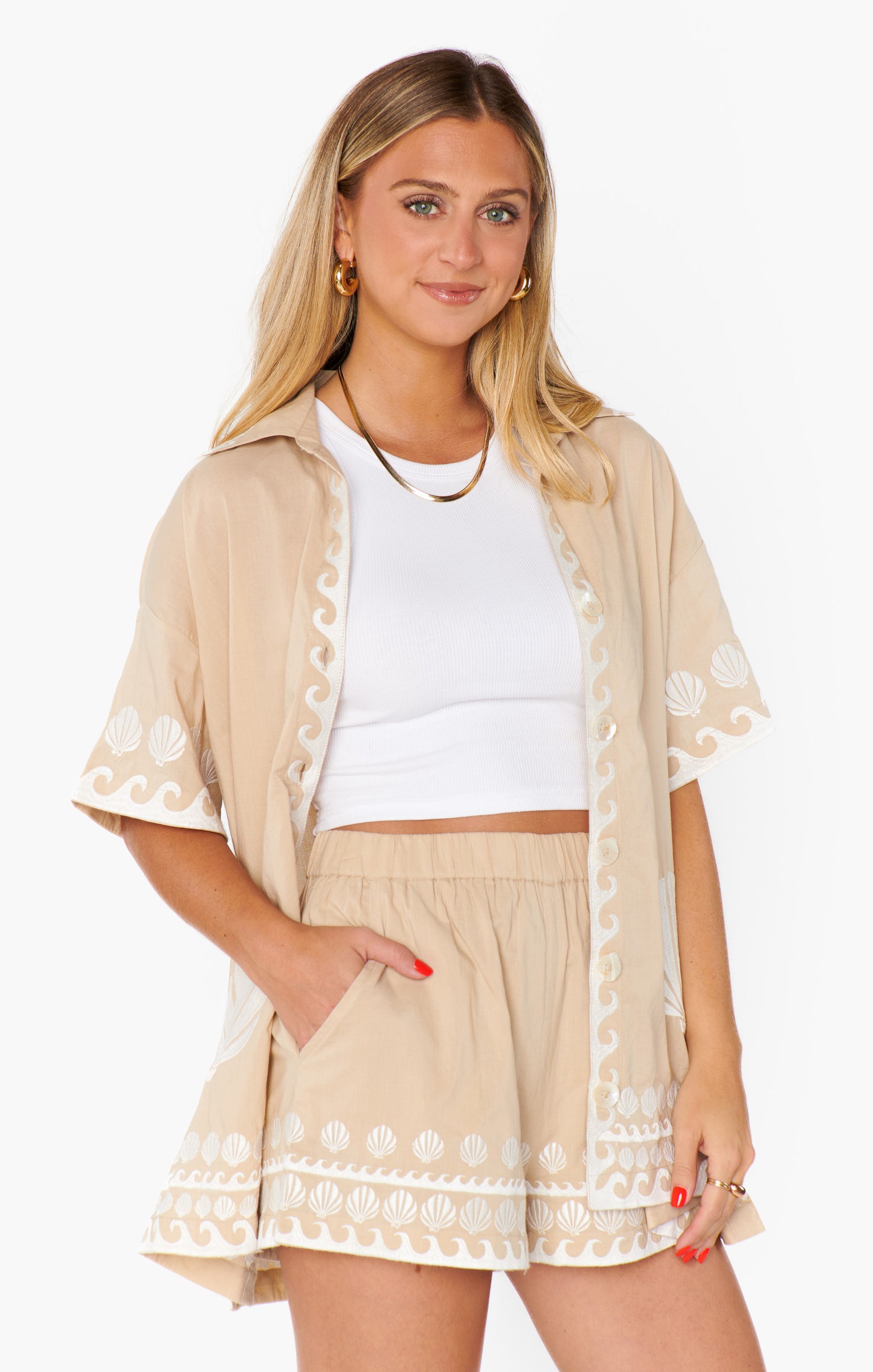Show Me Your Mum Hendrix Shorts in Latte Capri Shells