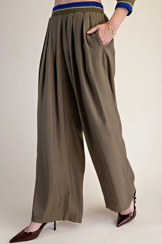 Flowy Contrast Band Pants in Olive