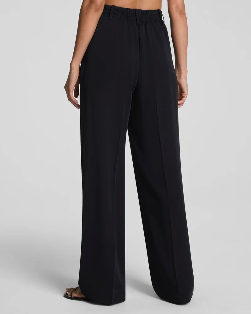 Spanx Air Essentials Pleated Wide Leg Pants in Black