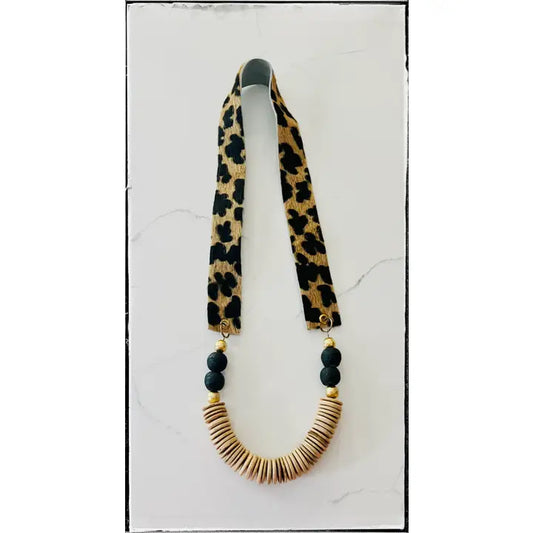 Hide Fabric Necklace in Leopard