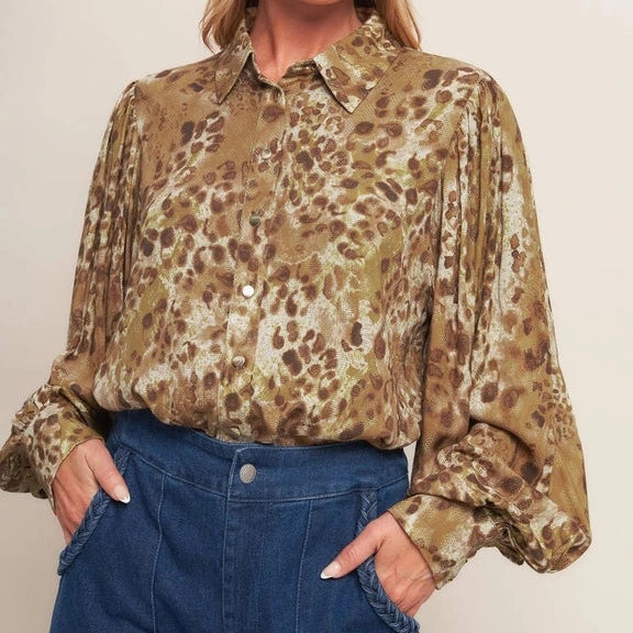 Balloon Sleeve Buttondown Top in Taupe Cheetah