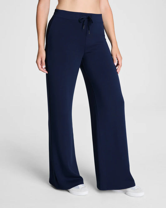 Spanx Air Essentials Wide Leg Pants in Timeless Navy