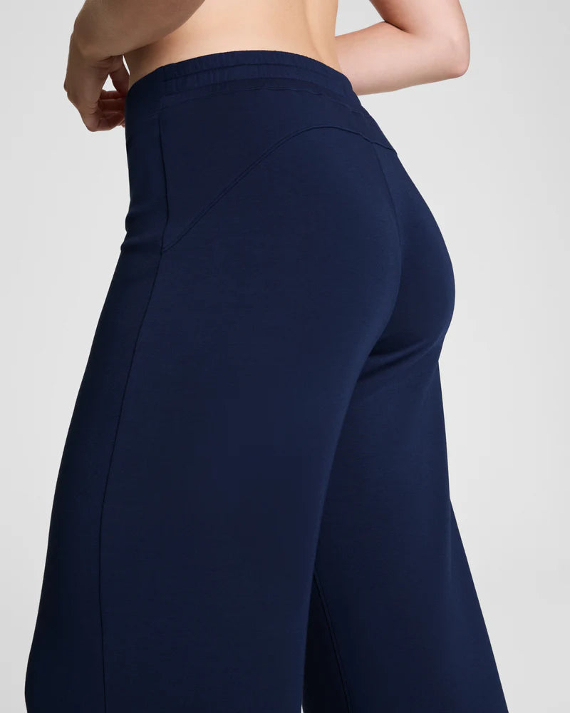 Spanx Air Essentials Wide Leg Pants in Timeless Navy
