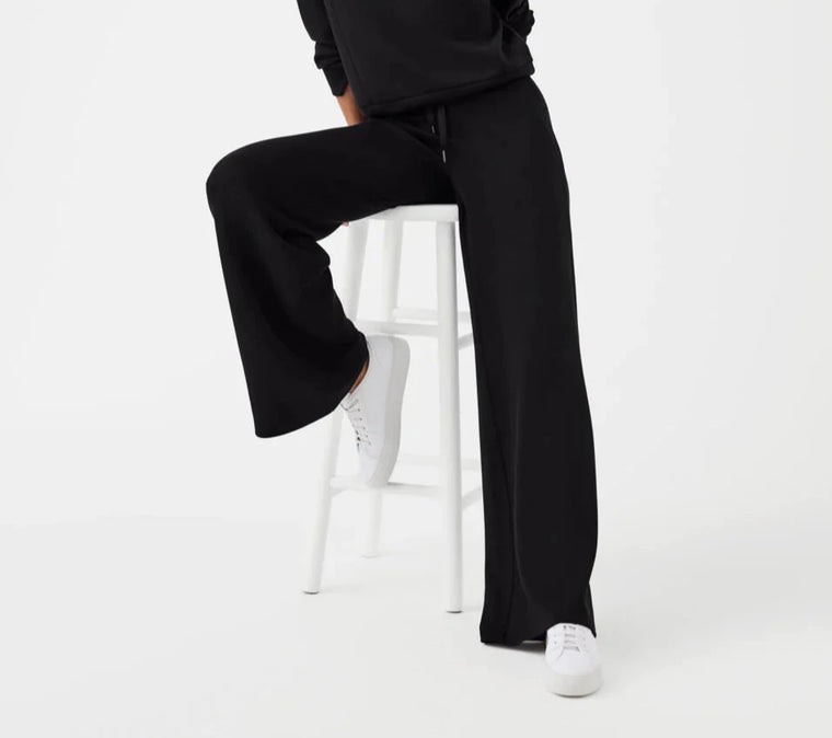 Spanx Air Essentials Wide Leg Pants in Black