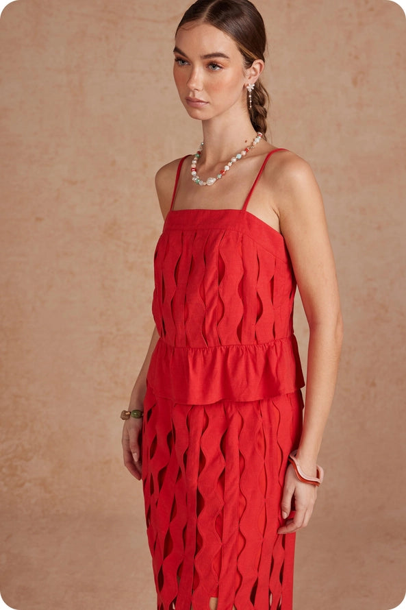 Wavy Detailed Slight Peplum Cami in Red