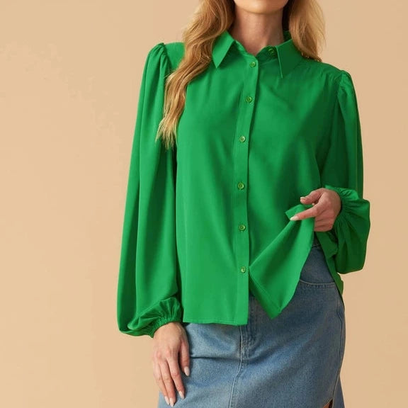 Balloon Sleeve Buttondown Blouse in Green