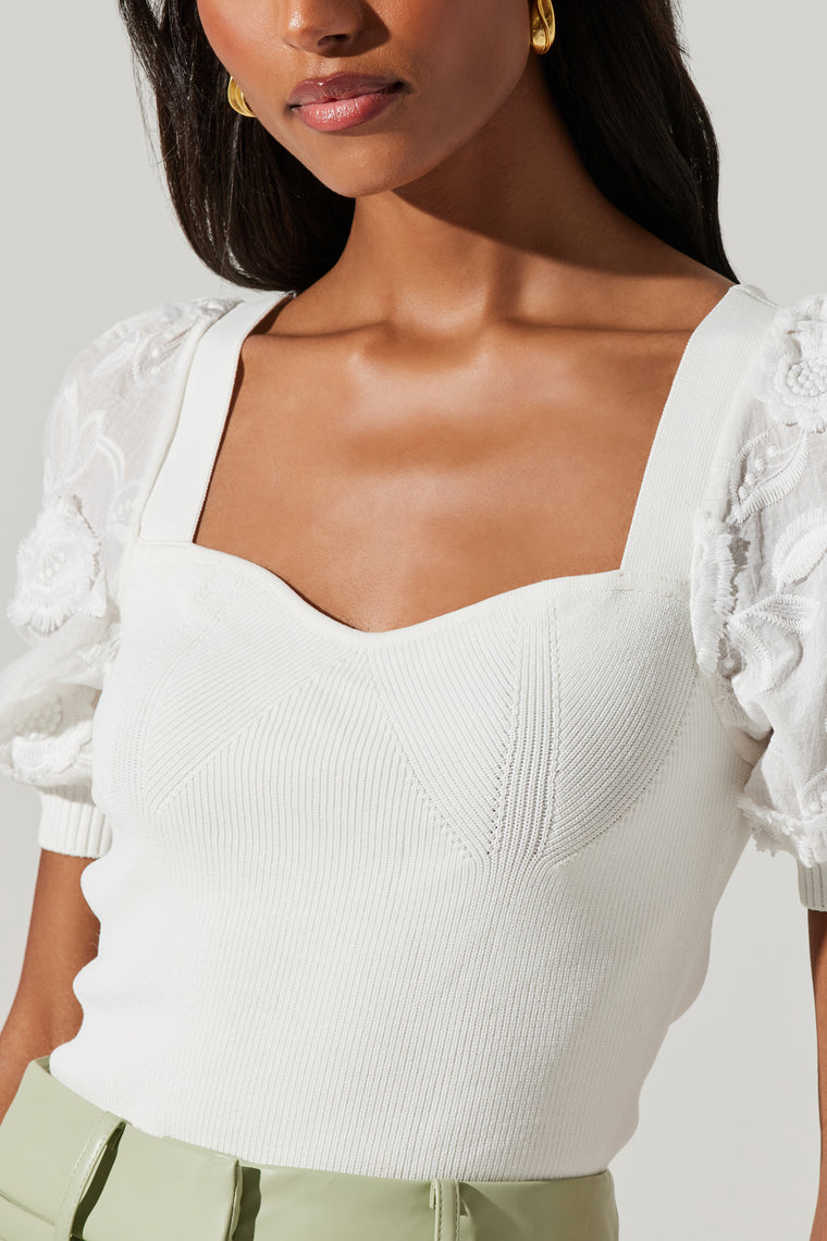Astr the Label Charis Puff Sleeve Top in White