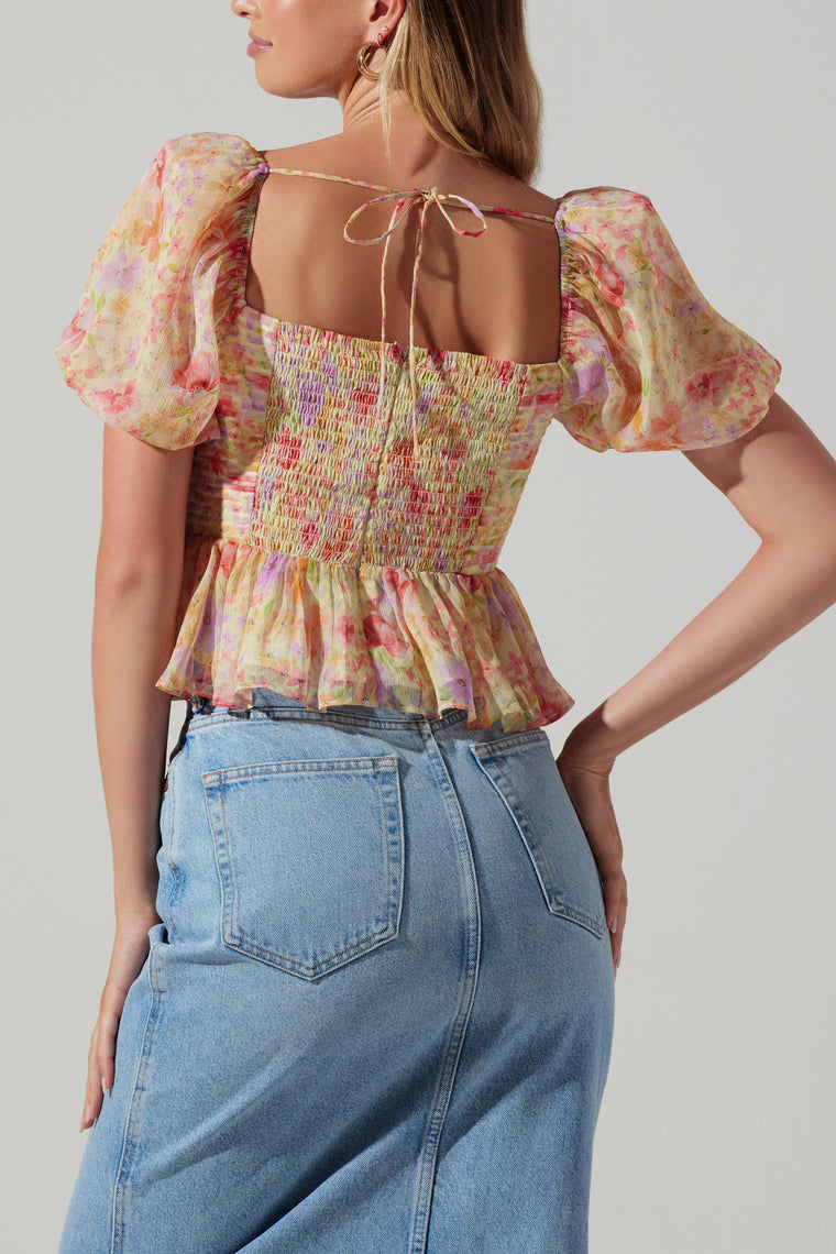 Astr the Label Arlet Puff Sleeve Top in Spring Floral