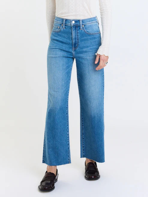 Daze Denim Pleaser High Rise Wide Ankle in Wavy