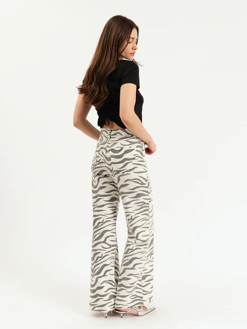 Daze Denim Far Out High Rise Wide Leg in Zebra