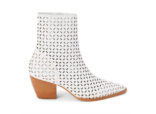 Matisse Footwear Dahlia Boots in White