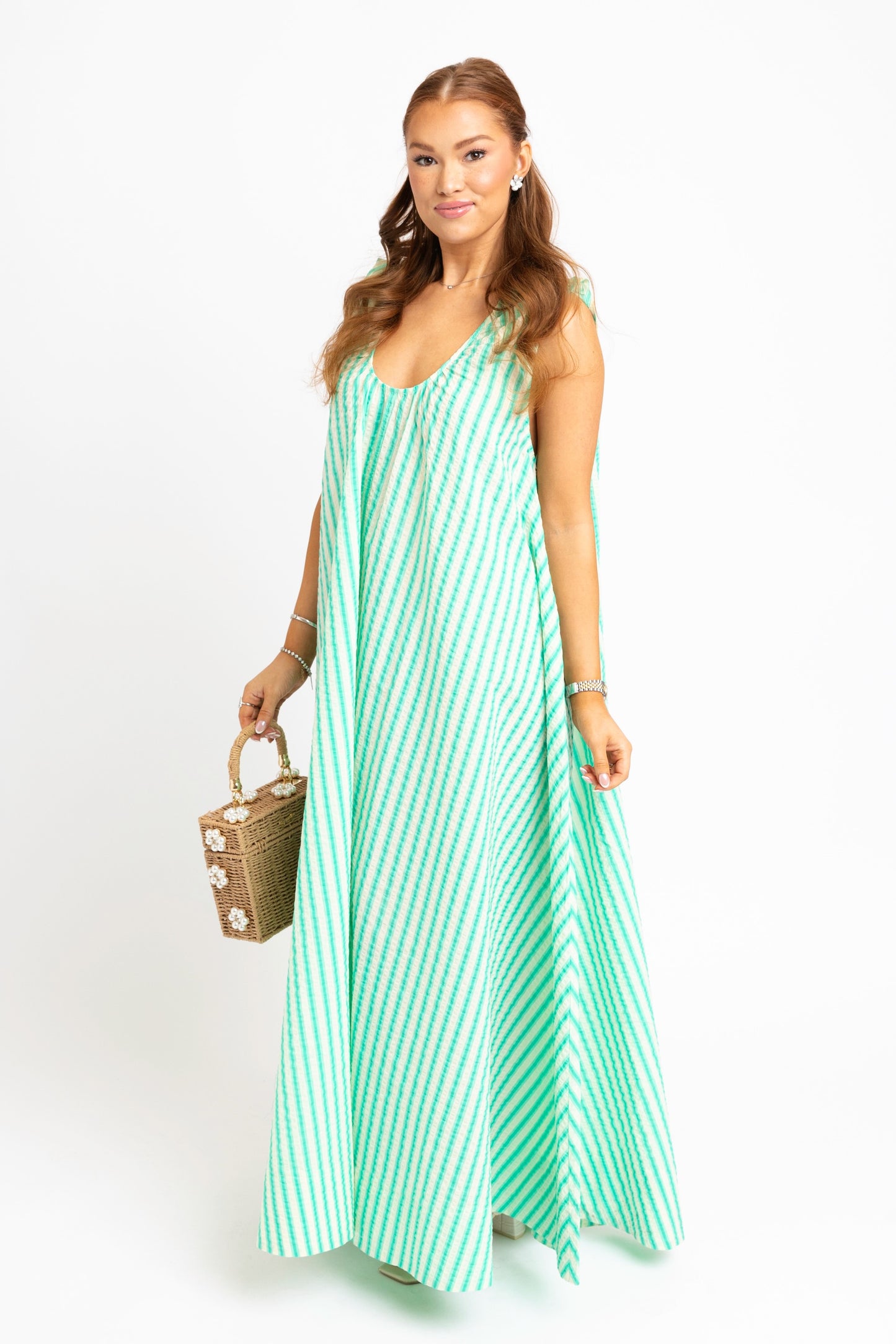 Karlie Seersucker Striped Scoop Neck Maxi Dress in Green