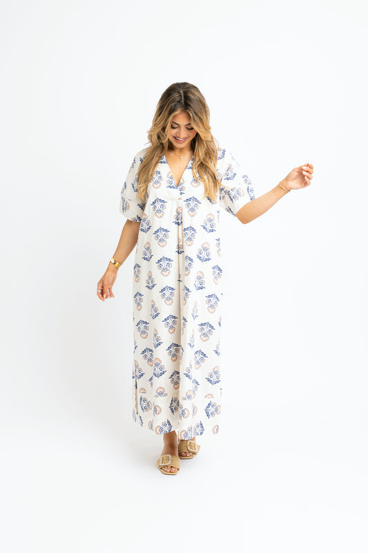 Karlie V-Neck Maxi Dress in Vintage Floral