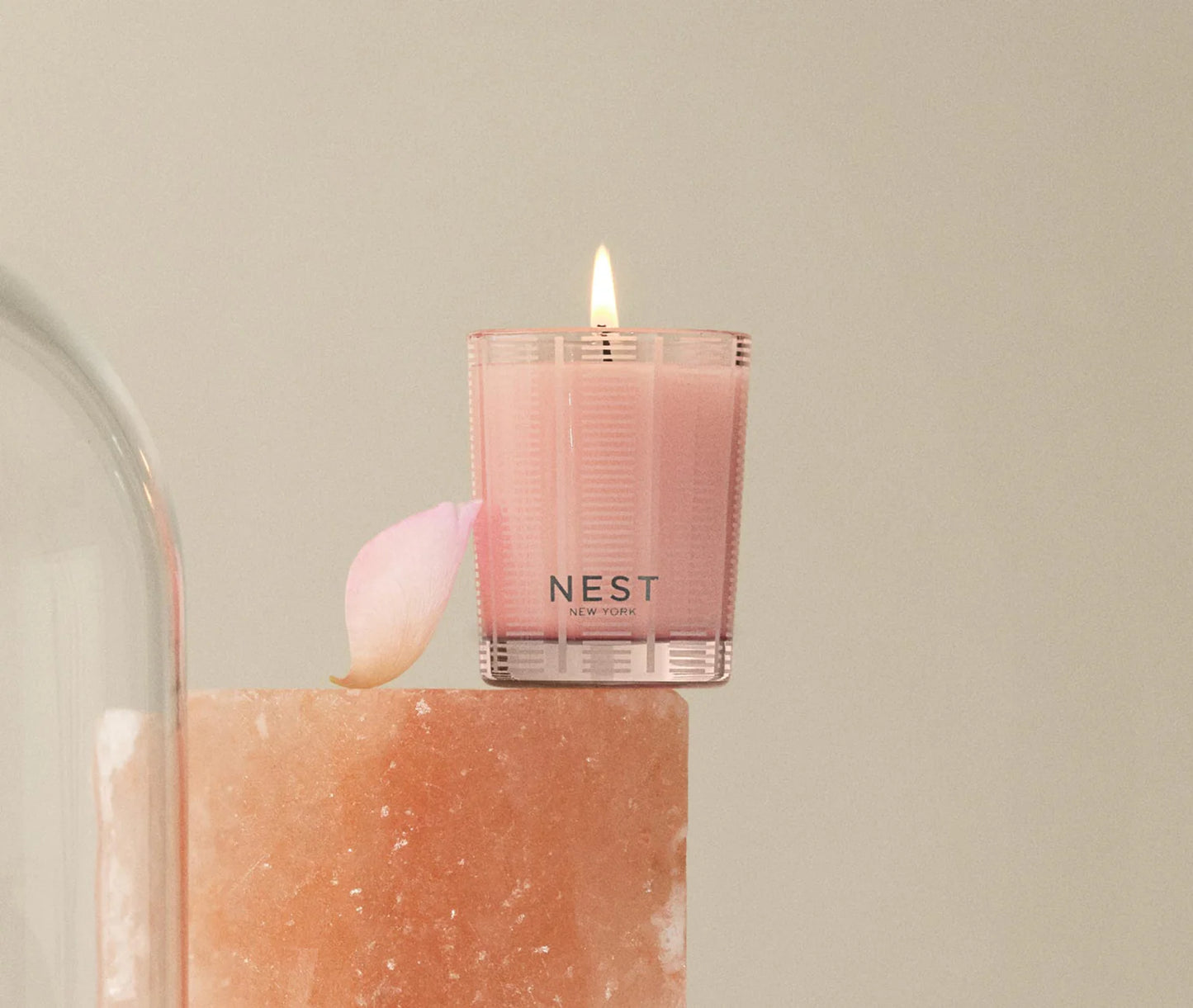 Nest New York Votive Candle in Himalayan Salt and Rosewater