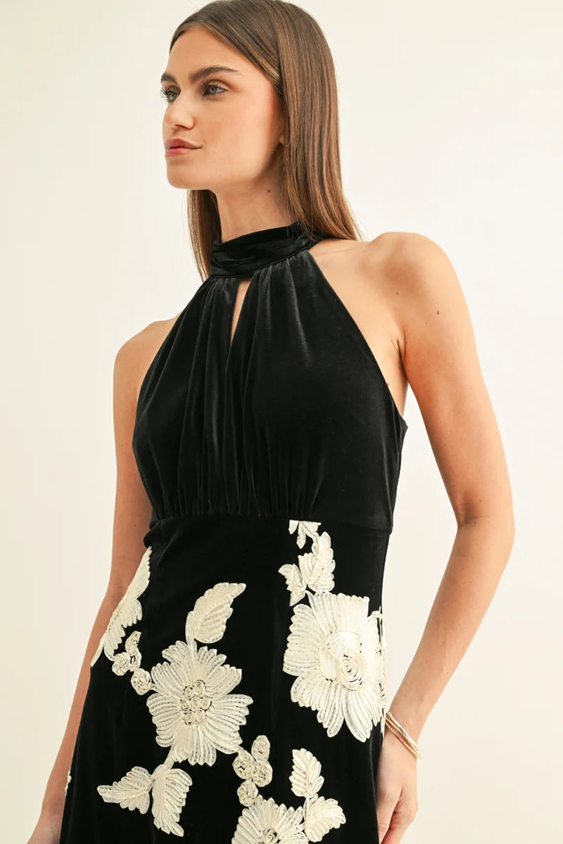 Adelyn Rae Oaklyn Flower Embellished Velvet Midi Dress in Black/Cream