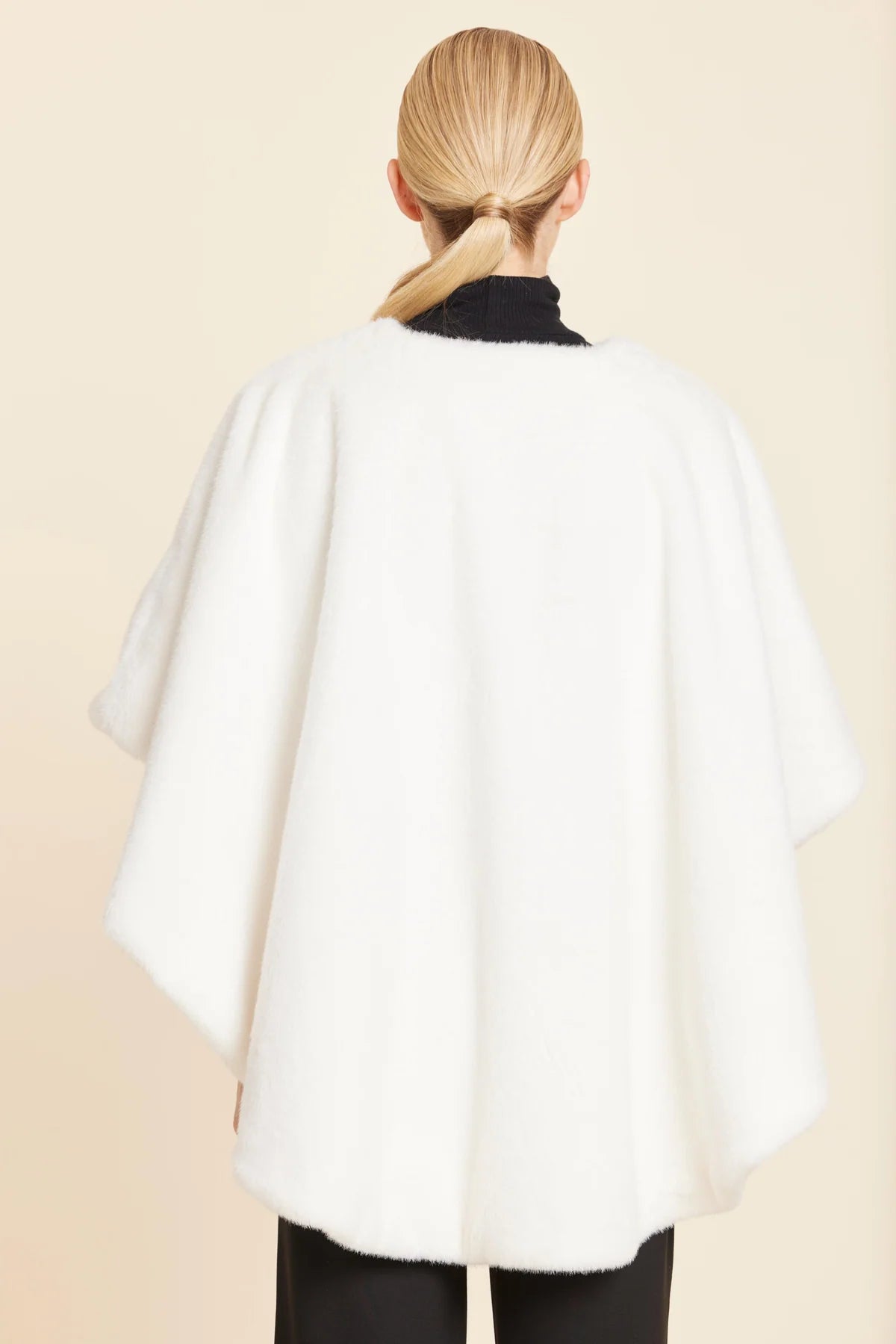 Dolce Cabo Faux Fur Cape in White