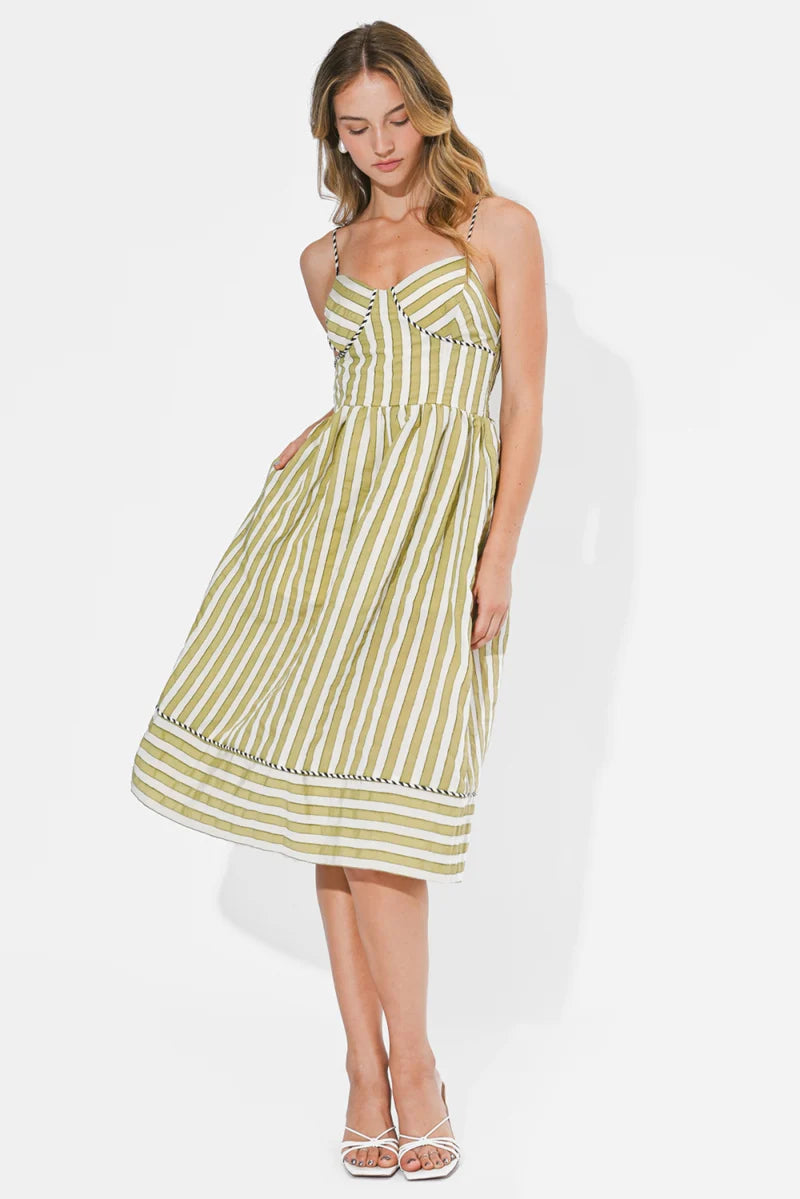 Adelyn Rae Perle Two-Toned Piped Sweetheart Neck Dress in Sage