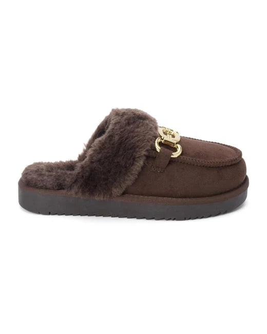 Matisse Footwear Davos Slide Slipper in Chocolate